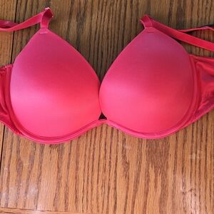 Victoria's Secret Bombshell Red Bra 36C